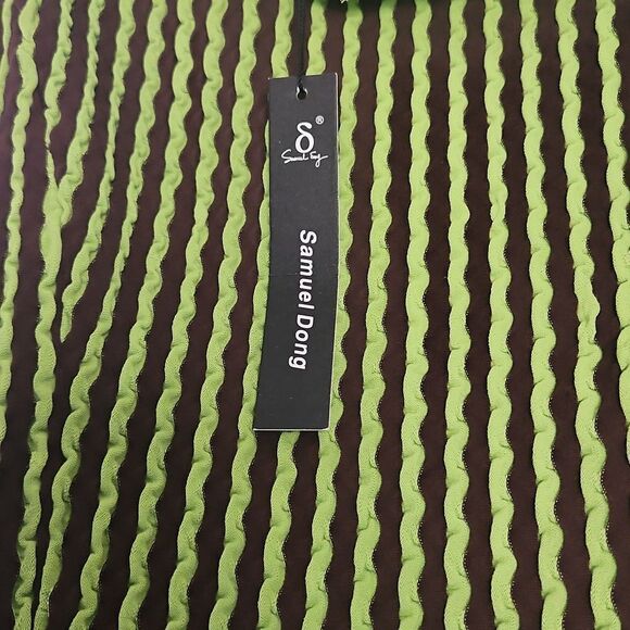 Green Ruffled Women's Top - Picture 5 of 16